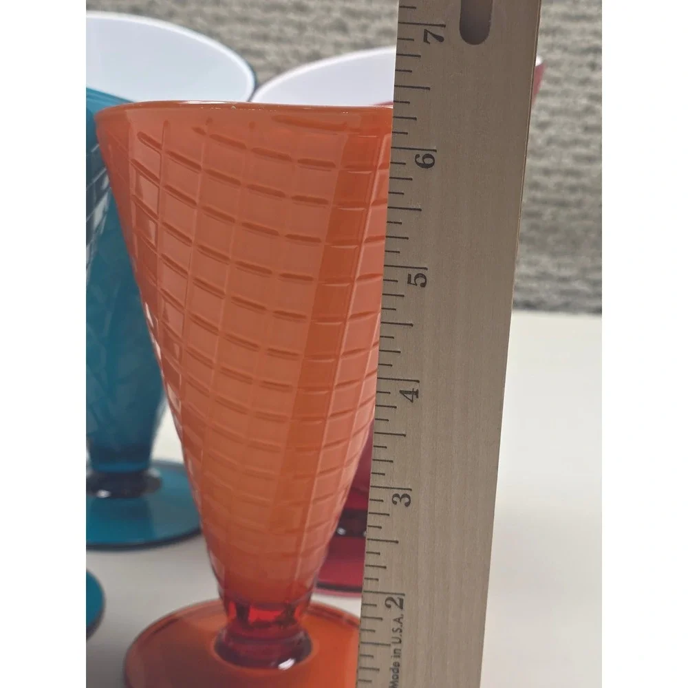 Vintage Style Waffle Cone Ice Cream Sundae Glasses Heart Rim Set of 4 Teal‎ Red